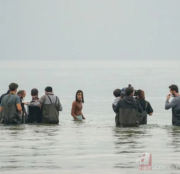 Ezel dizisinin Eyşan'ı Cansu Dere sosyal medyayı salladı! O fotoğrafına yorum yağdı 11