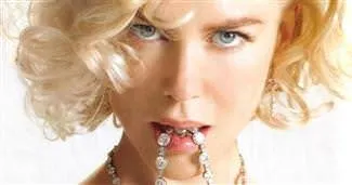 Nicole değil, Angelina Jolie