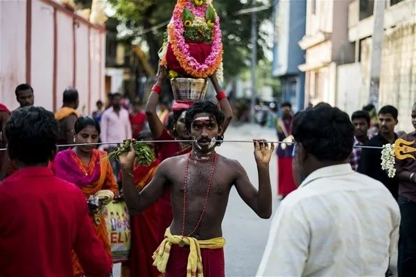 Hindistan’daki festival korkuttu