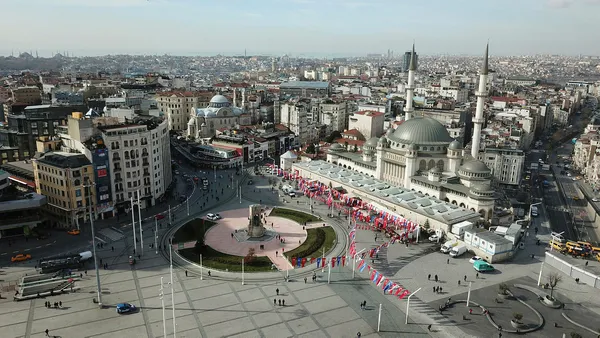 Taksim Camii'nde sona gelindi - 2