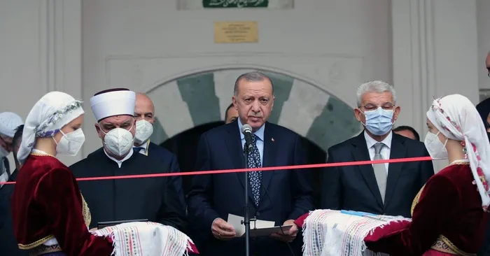 Son dakika: Başkan Erdoğan Bosna Hersek'te: İzzetbegoviç'in kabrini ziyaret etti! Başçarşı Camii'nin açılışını yaptı - 5