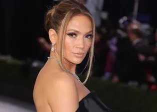 Jennifer Lopez makyajsız fotoğrafıyla sosyal medyayı salladı! Beğeni yağmuruna tutuldu...