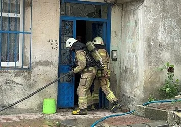 İstanbul Arnavutköy'de yangın paniği! Kova ve hortumlarla müdahale