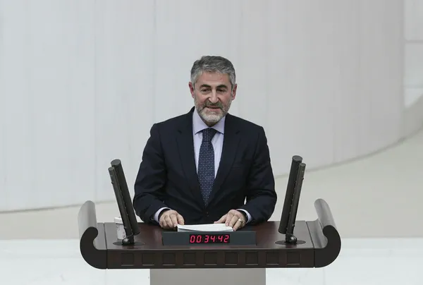 son-dakika-tl-mevduatinda-yeni-duzenleme-hazine-ve-maliye-bakani-nureddin-nebati-duyurdu-ayrintilari-1400te-aciklayacagiz-1640077639402.jpg Son dakika: TL mevduatında yeni düzenleme | Hazine ve Maliye Bakanı Nureddin Nebati duyurdu - 1