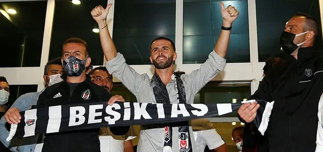 Beşiktaş’ın yeni süper yıldızı Pjanic İstanbul’da! Ayağının tozuyla hareketini yaptı