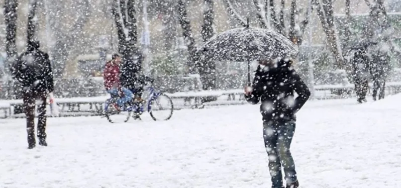 Son dakika: Adana'da taşımalı eğitime kar engeli