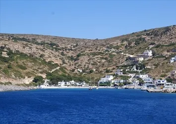 Eşek Adası'nda bir kadın göçmen ölü bulundu