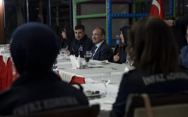 Adalet Bakanı Bekir Bozdağ: Her türlü denetime açık bir infaz sistemi uyguluyoruz