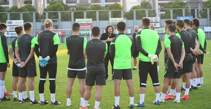 Son dakika: Bursaspor'da Fatih Tekke dönemi resmen başladı - 3