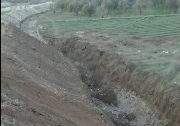 PYD, Münbiç’te hendek kazıyor
