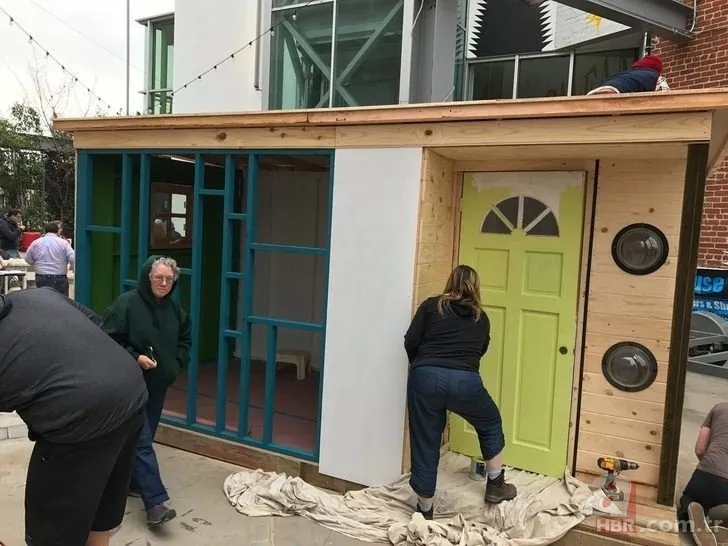 4 bin TL'ye kendi enerjisini karşılayan ev yaptı! 10 yıldır fatura ödemiyor 23