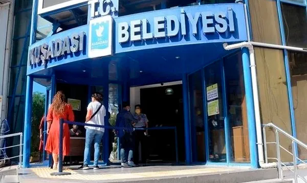 chpli-kusadasi-belediyesinde-yolsuzluk-operasyonu-micir-vurgununda-supheliler-adliyeye-sevk-edildi-1665047207026.jpg CHP'li Kuşadası Belediyesi'nde yolsuzluk operasyonu! Mıcır vurgununda şüpheliler adliyeye sevk edildi - 5