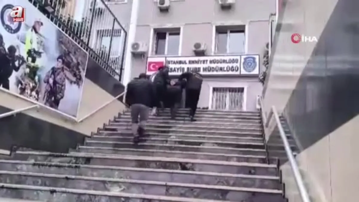 İstanbul’da uyuşturucu ve silahla tehdit suçlarından aranan firari yakalandı