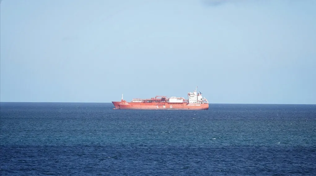 İran Hürmüz Boğazı'nı açtı