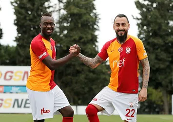 Mbaye Diagne, Neymar ve Mbappe'yi de solladı