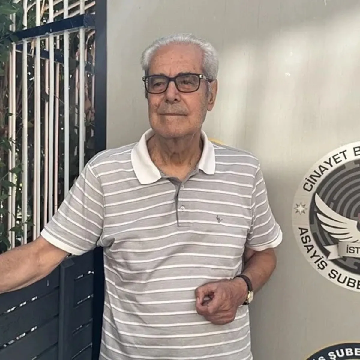 İstanbul’da 72 milyon TL’lik vurgun! 1758 Cumhuriyet altınını elleriyle teslim etti: