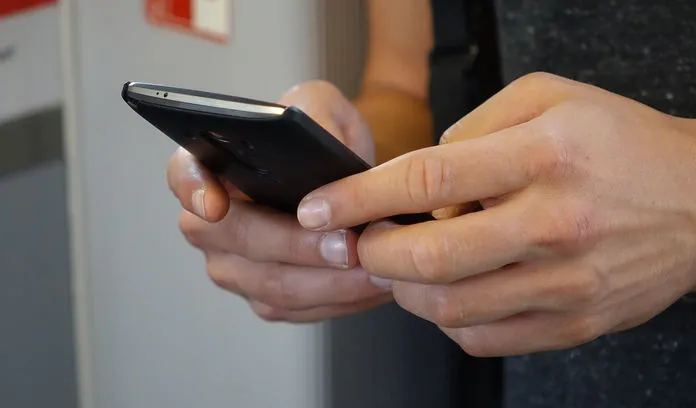 Tuvalete cep telefonuyla gidenler dikkat! Sakın... - 2