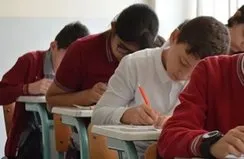 Okullar iki gün tatil edildi