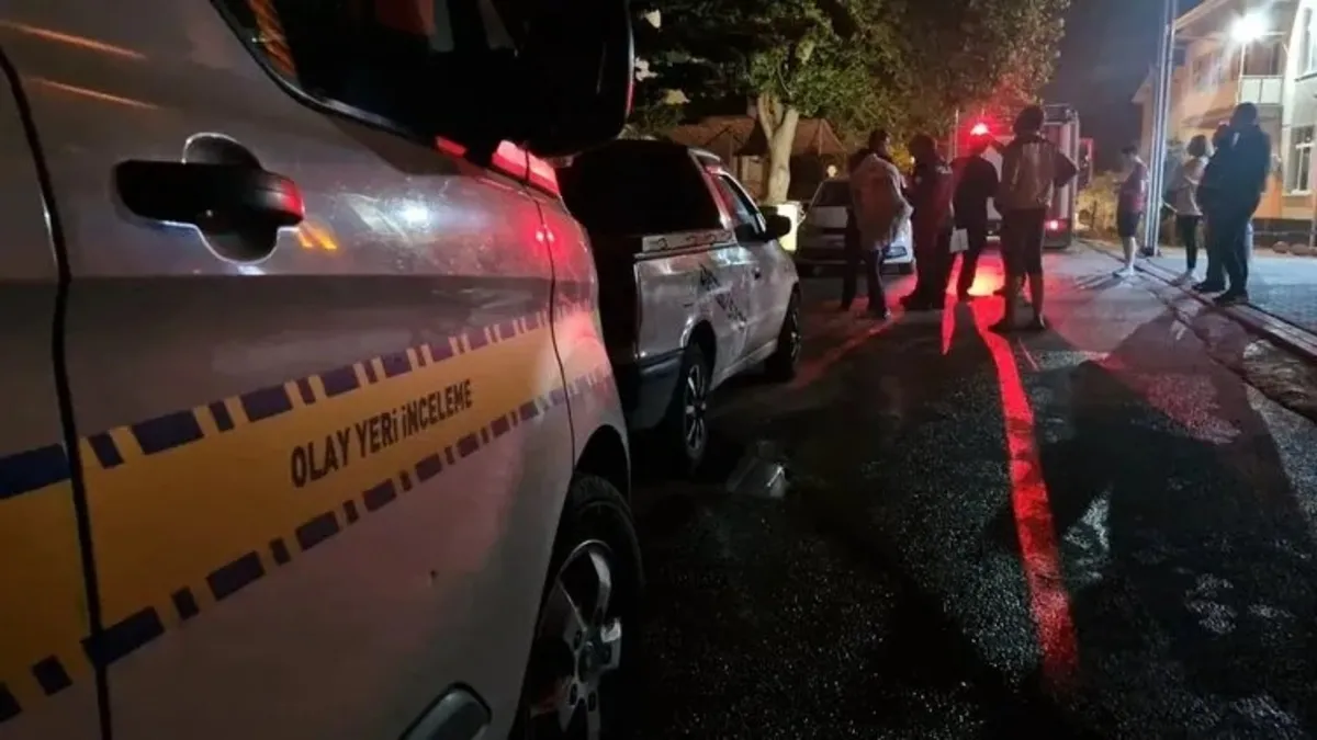 Zafer Partili avukat Suriyeli ortağının evini kundakladı!