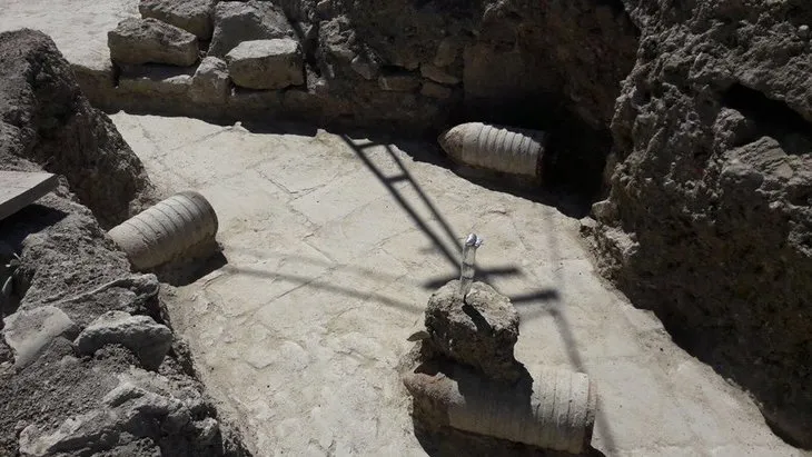 Seddülbahir Kalesi’nde asırlık top mermileri gün yüzüne çıkarıldı
