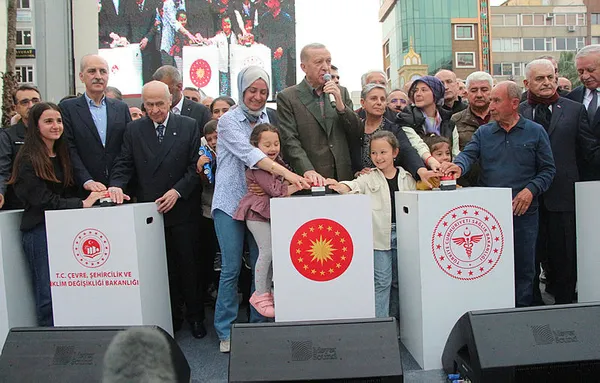 Başkan Erdoğan İskenderun’da Deprem Konutları ve Yeni Devlet Hastaneleri Temel Atma Töreni’ne katıldı