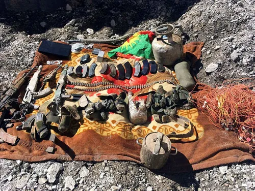 Yazlıca Herekol Dağı'nda PKK'nın "cephaneliği" bulundu - 1