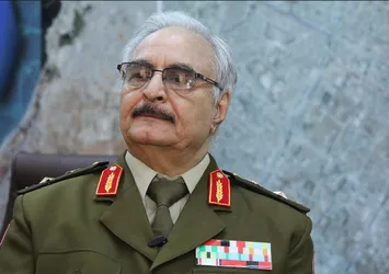 BAE'nin darbeci Hafter'e olan desteği şaşkına çevirdi!