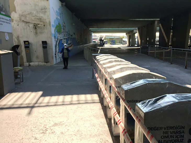 Metrobüs seferleri durdu! Karardan haberi olmayanlar mağdur oldu