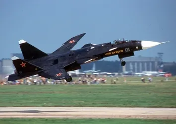 Rusya açıkladı: Ukrayna’da Su-24 savaş uçağını düşürdük