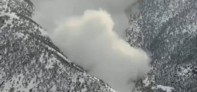 Şemdinli'de korkunç çığ anı kamerada