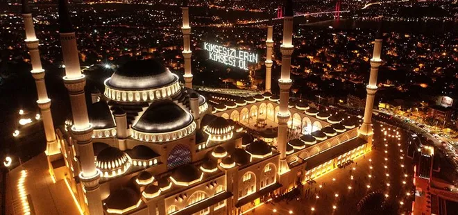 Yurt genelinde Kadir Gecesi idrak edildi! Vatandaşlardan yoğun katılım: Camilere akın ettiler