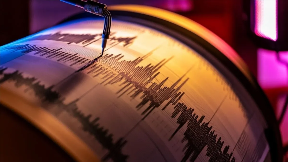 Balıkesir yeniden 4,4 ile sallandı! Deprem İstanbul ve çevre illerde hissedildi