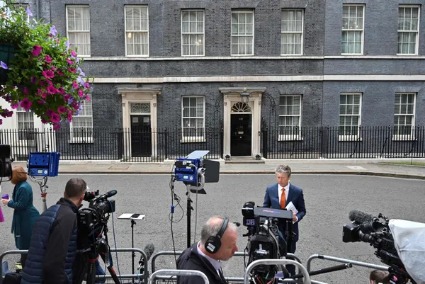 İngiltere Başbakanı Boris Johnson istifa etti!