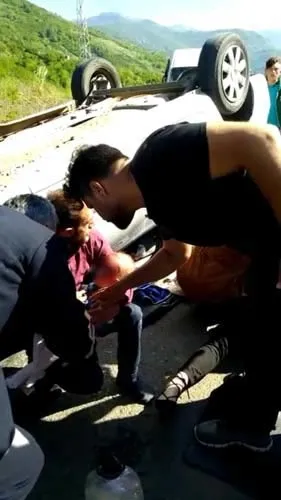 Kucağından bırakmadığı minik kızı hastanede can verdi! - 3