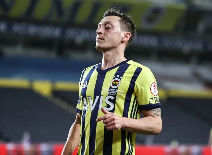 Fenerbahçe haberleri son dakika | Erol Bulut’tan flaş karar! Mesut Özil ilk 11’de başlıyor