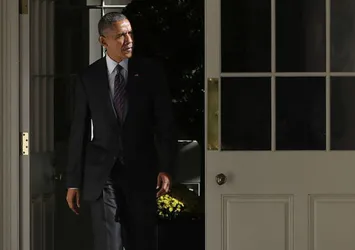 Obama, Trump'ı Beyaz Saray'a davet etti