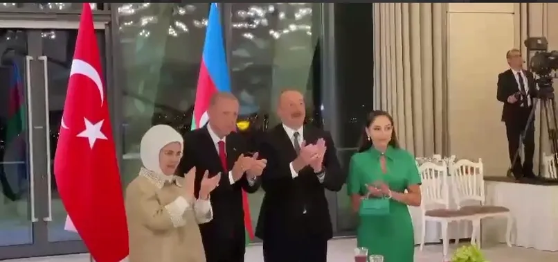 Başkan Erdoğan ve Aliyev'den Azerbaycan’da zafer kutlaması! Azerin 'Çırpınırdı Karadeniz'in yeni versiyonunu seslendirdi