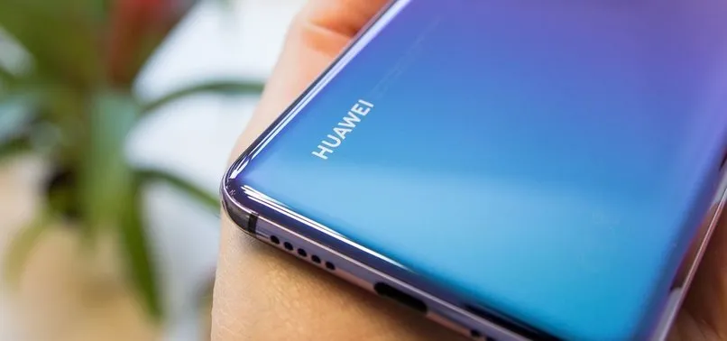 Facebook'tan Huawei kararı