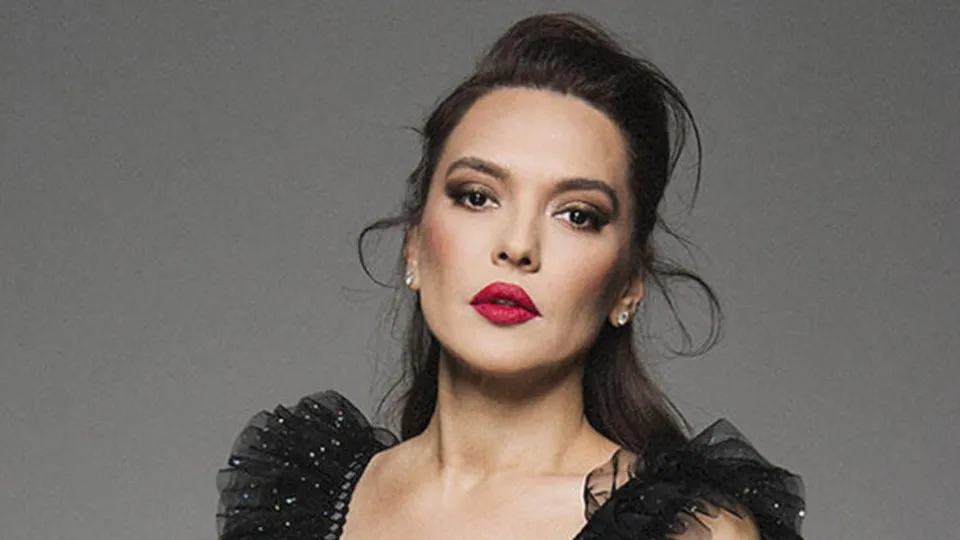 Demet Akalın ateş püskürdü: Sanat camiasından dost olmaz!
