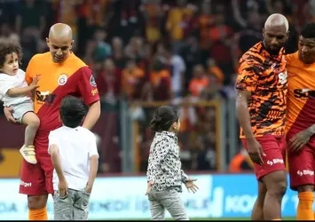 Galatasaray'a kötü haber! Ayrılmaya niyeti yok