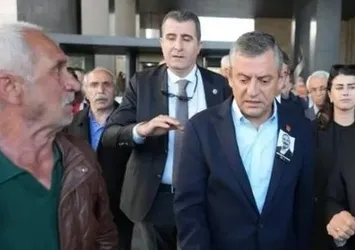 Özgür Özel'e yapılan saldırıda terör bağlantısı mı var? A Haber'de çarpıcı yorum: "Mağduriyet oluşturarak kamuoyunu yönlendirme hareketi eğilimi güçlü"