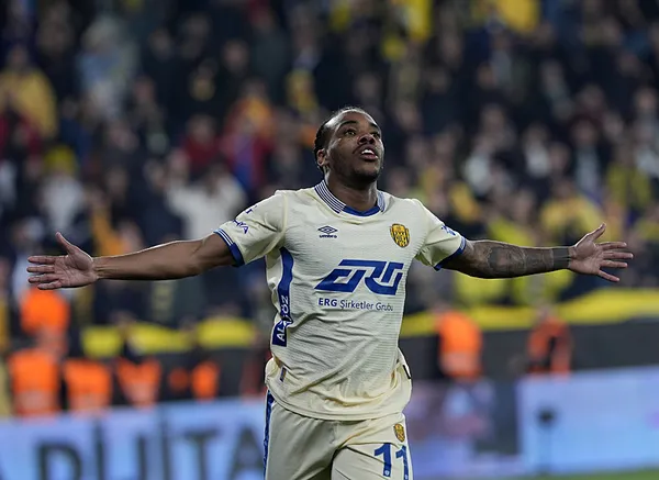 ankaragucu-ztkda-fenerbahceye-maglup-etti-sari-lacivertli-ekip-ceyrek-finalde-havlu-atti-1709066776998.jpg Ankaragücü ZTK'da Fenerbahçe'ye mağlup etti! Sarı-lacivertli ekip çeyrek finalde havlu attı - 3