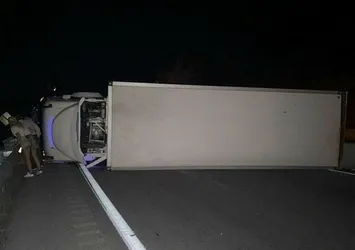 Kamyon şoförü faciayı önledi!