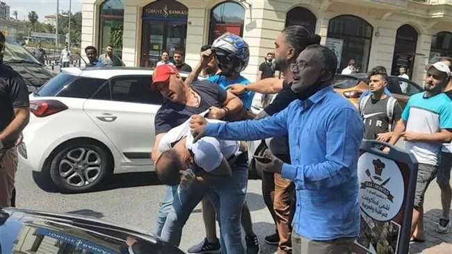 İstanbul’da iğrenç olay! Arkadaşının eşini otele çağırdı ortalık karıştı - 2