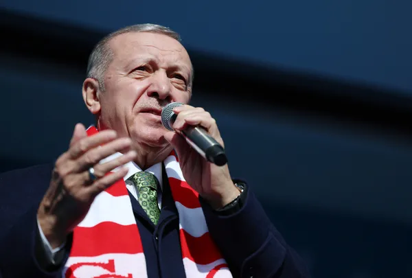 Başkan Recep Tayyip Erdoğan’dan Özgür Özel’e bedelli askerlik tepkisi: Zihniyet bozukluğunun işareti