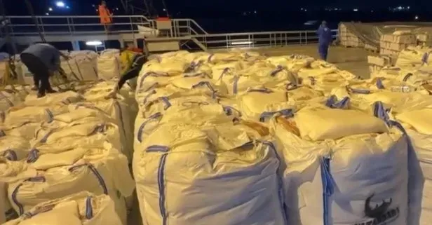 turkiyenin-9-iyilik-gemisindeki-yardim-malzemelerinin-indirilmesine-baslandi-1713559974104.jpeg Türkiye'nin "9. İyilik Gemisi"ndeki yardım malzemelerinin indirilmesine başlandı - 2