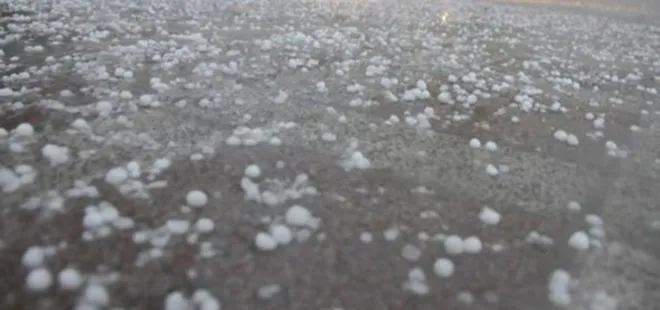 İstanbul'da dolu sürprizi