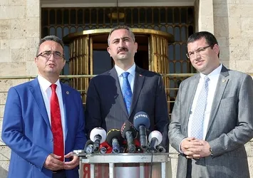 Anayasa değişikliğinde 'bayram müjdesi'