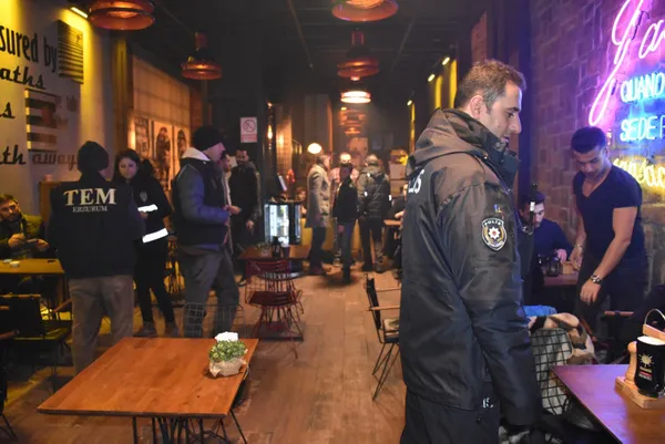 İstanbul'da asayiş uygulaması! 430 şüpheli yakalandı - 3