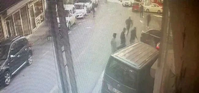 İstanbul’da güpegündüz silahlı çatışma! Polis 22 adet kovan ele geçirdi - 3
